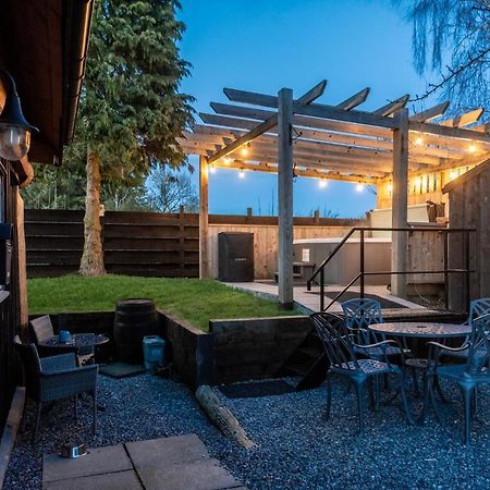 Rowanlea Lodge With Hot Tub Marykirk المظهر الخارجي الصورة