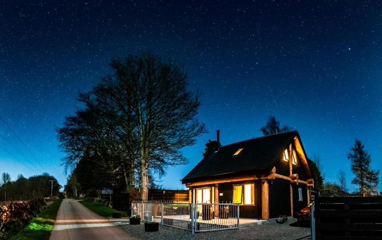 Rowanlea Lodge With Hot Tub Marykirk المظهر الخارجي الصورة