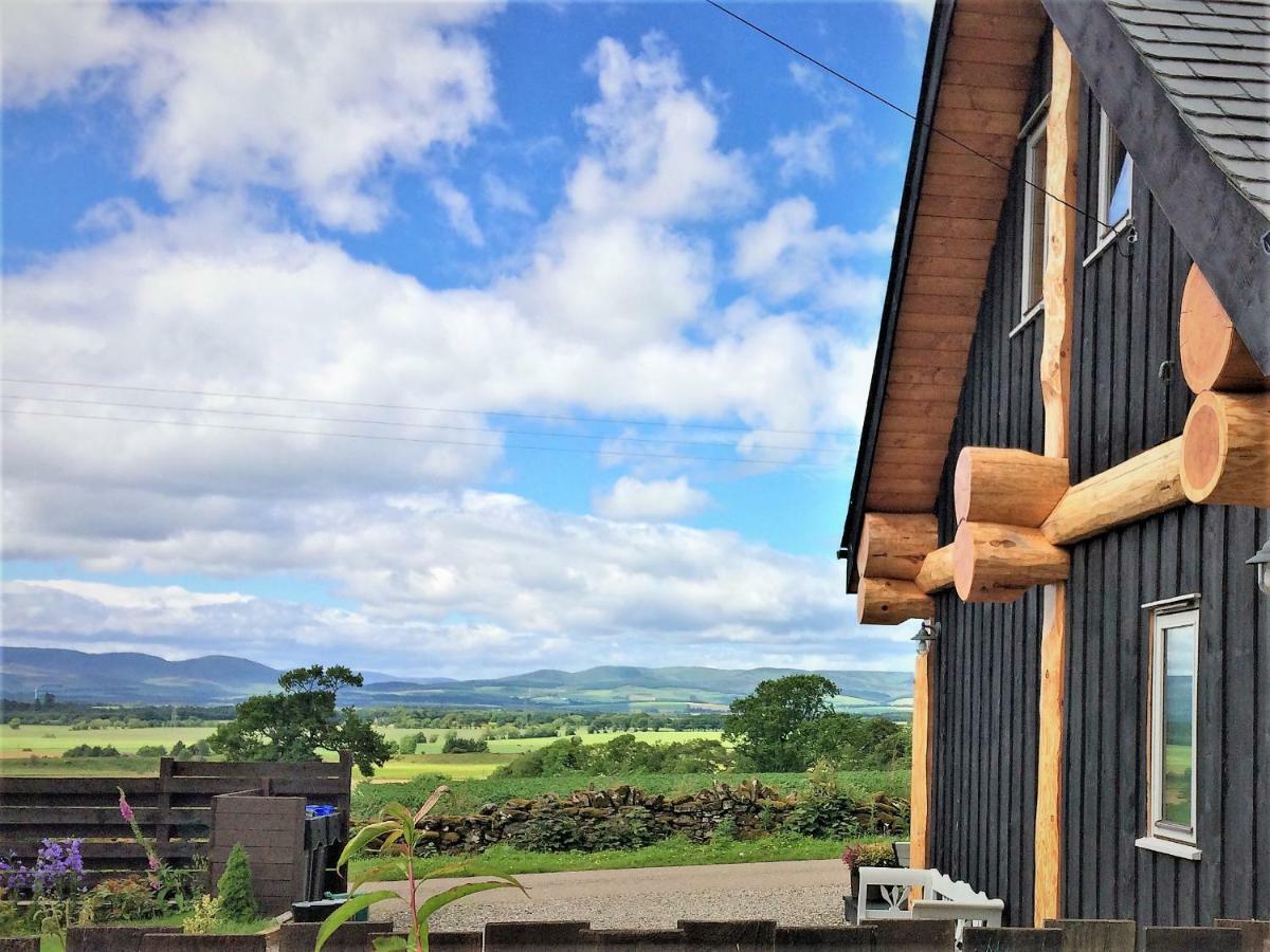 Rowanlea Lodge With Hot Tub Marykirk المظهر الخارجي الصورة